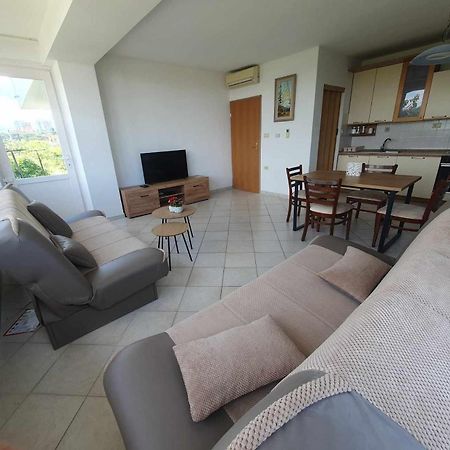 דירות קופר Apartma Lana21 מראה חיצוני תמונה